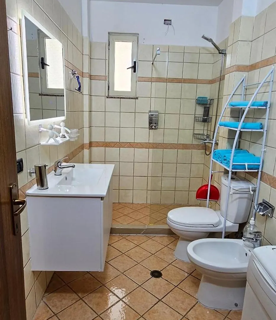 Shtepi Plazhi Buze Detit Durres,Shkembi I Kavajes Apartment  Durres